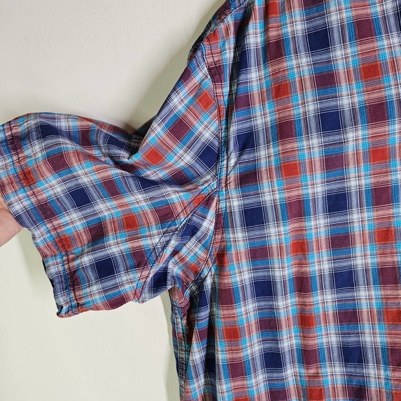 Duluth Trading Plaid Short Sleeve Button Front Shirt Men's XL Blue Red - Picture 2 of 5